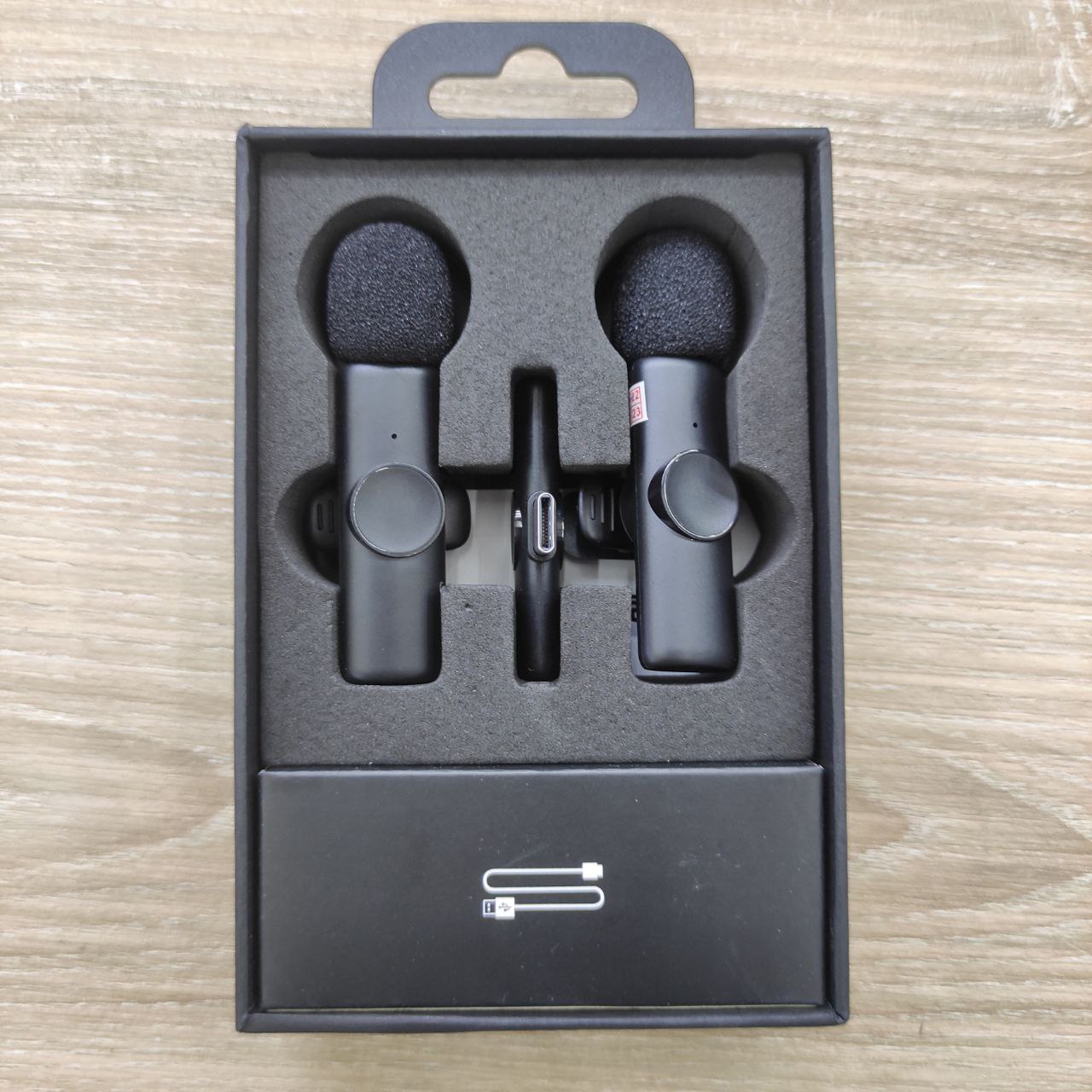 K11 2 IN 1 Collar Wireless Microphone Iphone/Android & Type C Supported - Image 2